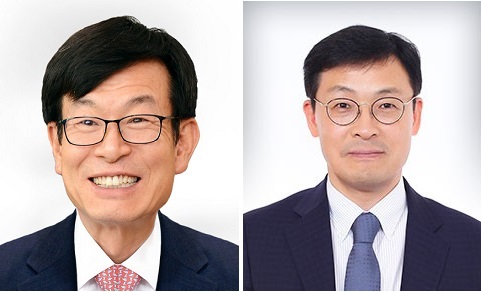 김상조 대통령비서실 정책실장(왼쪽)과 이호승 경제수석