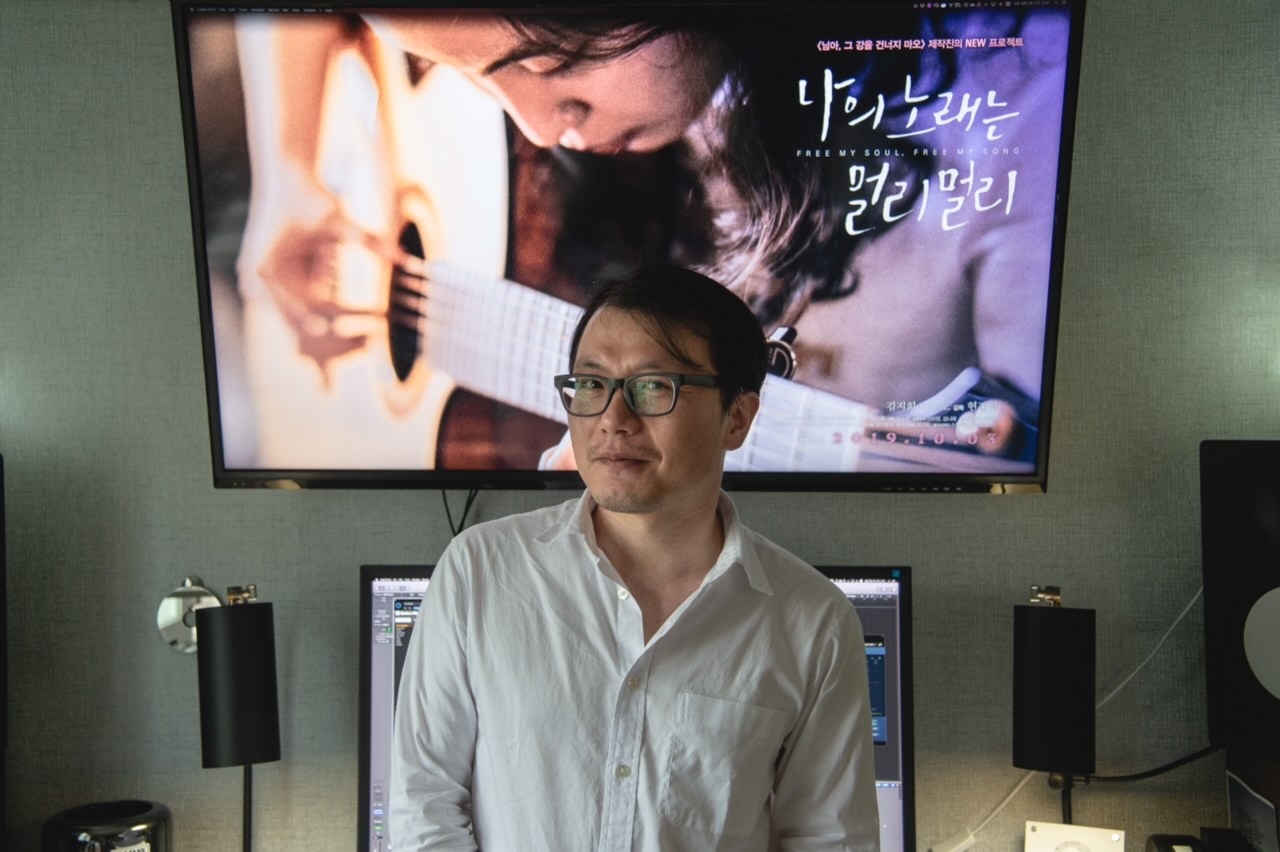 영화 '나의 노래는 멀리멀리'를 제작한 제주출신 현진식 감독.