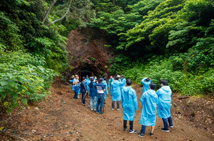 제주 마이스 특화 관광상품으로 뽑힌 섯알오름 일본군 진지동굴 이색 투어.