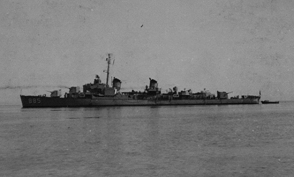 1948년 5·10국회의원 선거가 무산되자 급파된 미 구축함 ‘크레이그호’가 제주항 밖에 정박했다.
